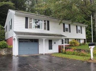 11 Woodland Dr, Springfield, VT 05156