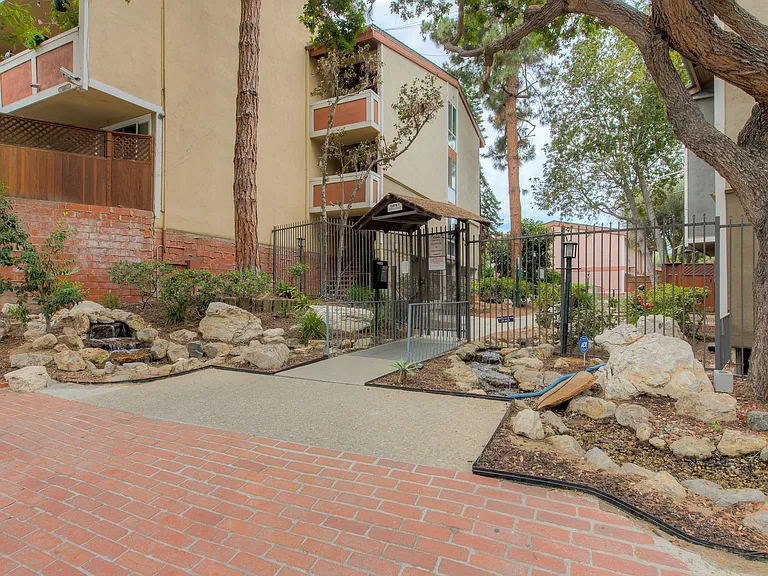 6505 Green Valley Cir #301 — Photo 5