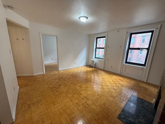 3rd image of 181 E 78th St APT 4W