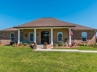 5936 Amy Rd, Abbeville, LA 70510