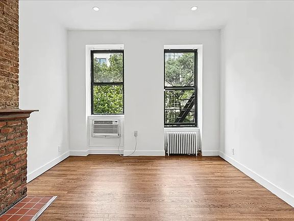 3rd image of 164 E 82nd St APT 3A