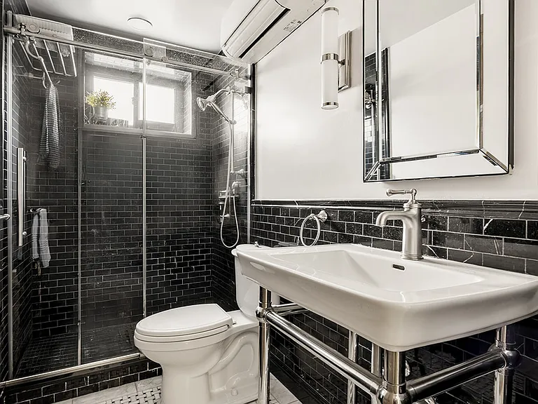811 President St #2 — Photo 9