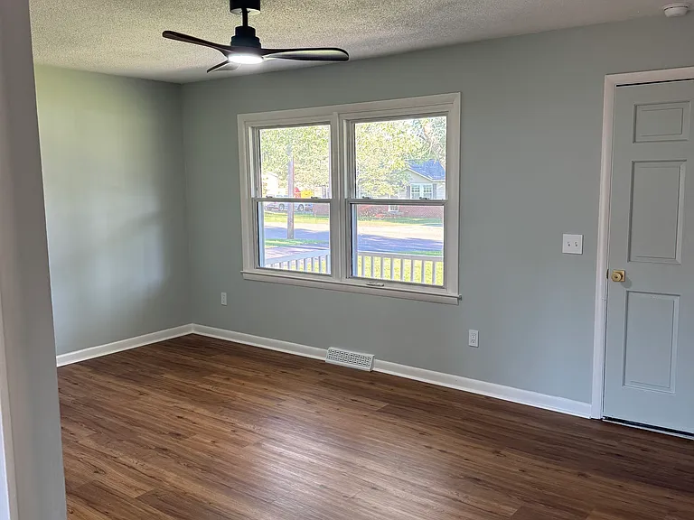 1305 Northcutt Dr — Photo 3