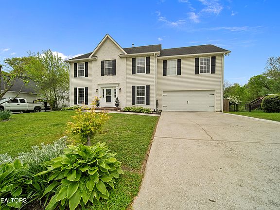 3rd image of 714 Whitesburg Dr