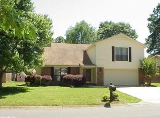 1421 Dovecote Ln, Sherwood, AR 72120