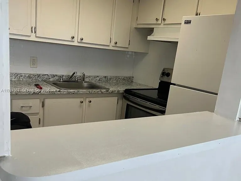 89 Berkshire E #89-D — Photo 5