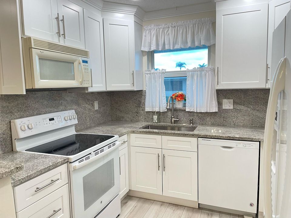 1st image of 2521 Dudley Drive W #G