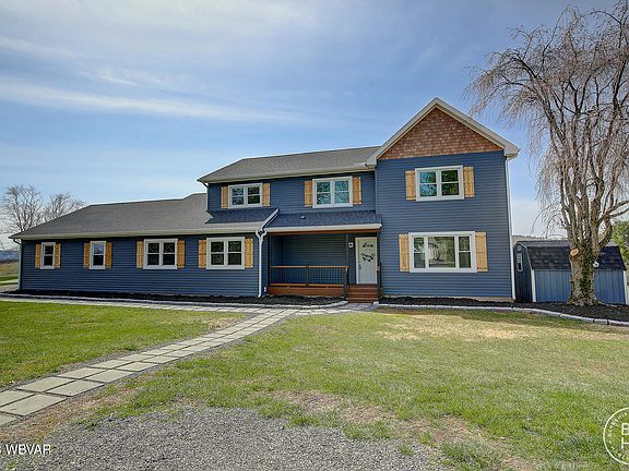 3rd image of 208 Carone Dr
