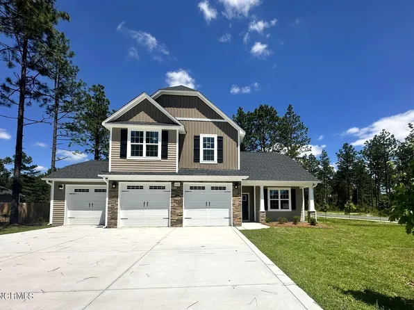 600 Muscadine Lane, Aberdeen, NC 28315
