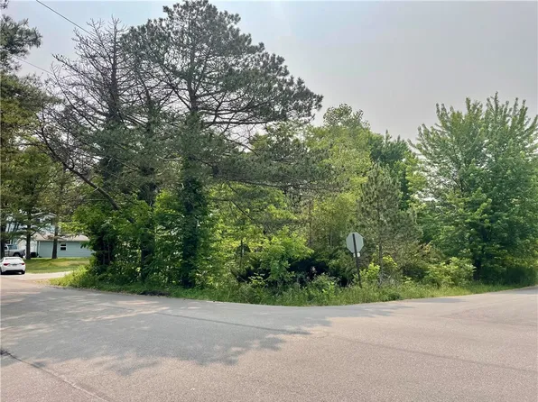 W 42nd St, Erie, PA 16506