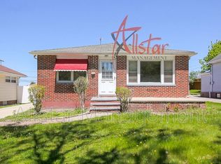 3436 Dellwood Dr, Parma, OH 44134