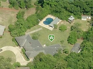 1002 Terrace Acres Dr, Auburn, AL 36830