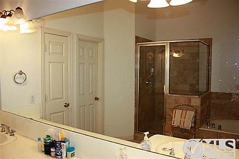 2nd image of 2519 Briarcrest Dr