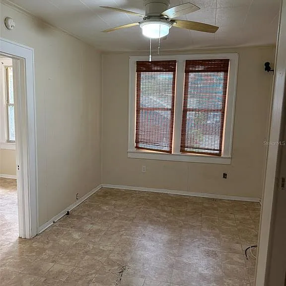 639 E Amelia St — Photo 5