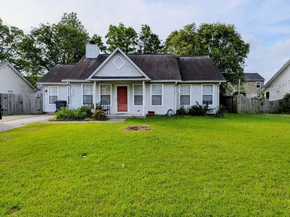 8508 Roanoke Dr, Charleston, SC 29406