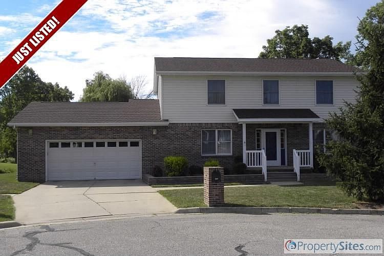 1st image of 1209 Applewood Dr