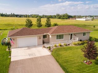 108 Hidden Meadows Dr, Battle Lake, MN 56515