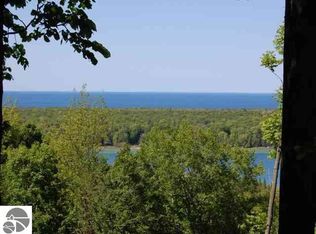 0 W Harbour Ridge Ct, Maple City, MI 49664