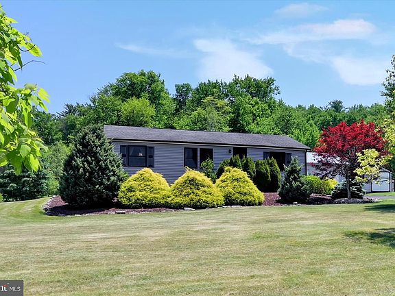 2nd image of 284 Blue Mountain Dr