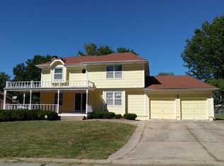 209 SE Alice St, Blue Springs, MO 64014