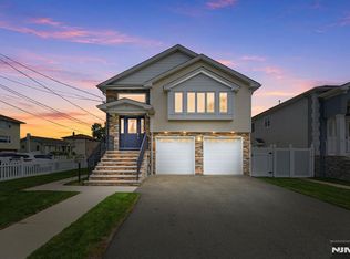 7 Grant Street, Elmwood Park, NJ 07407