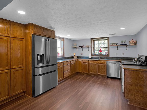 4th image of 2828 Old Barnwell Rd