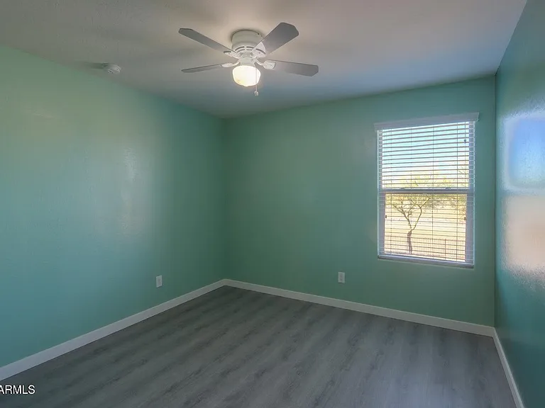 4722 S 238th Ln — Photo 14
