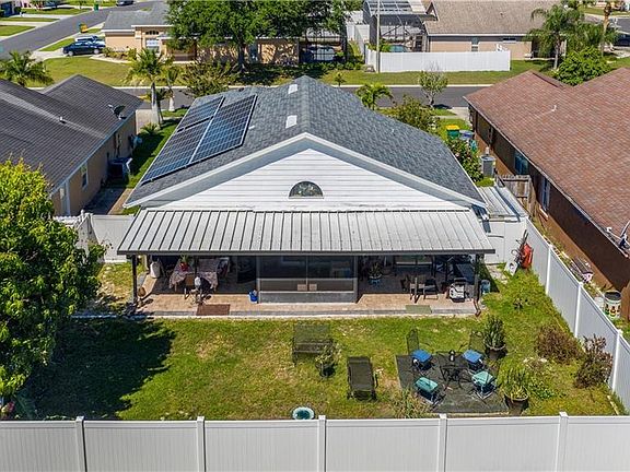5th image of 2947 Stillwater Dr