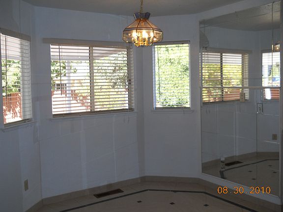4th image of 2707 White Alder Ct