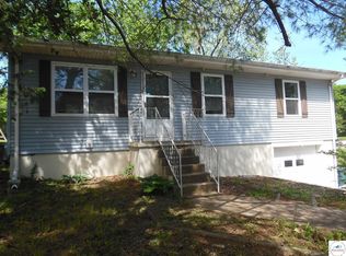 905 Birch Dr, Warsaw, MO 65355