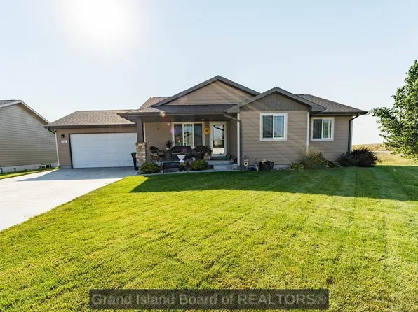 102 Switchgrass St, Grand Island, NE 68803