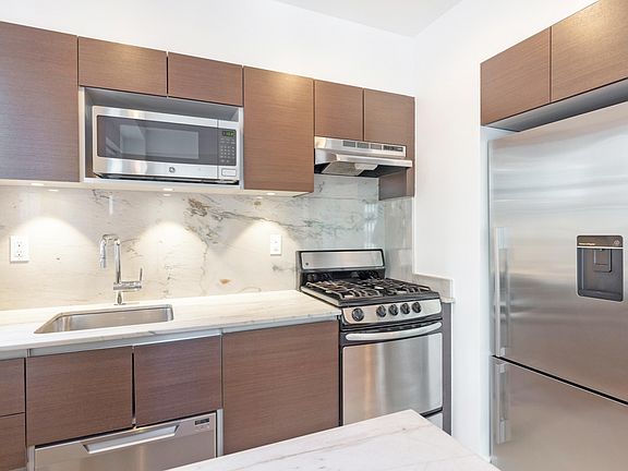 5th image of 400 E 57th St APT 3H