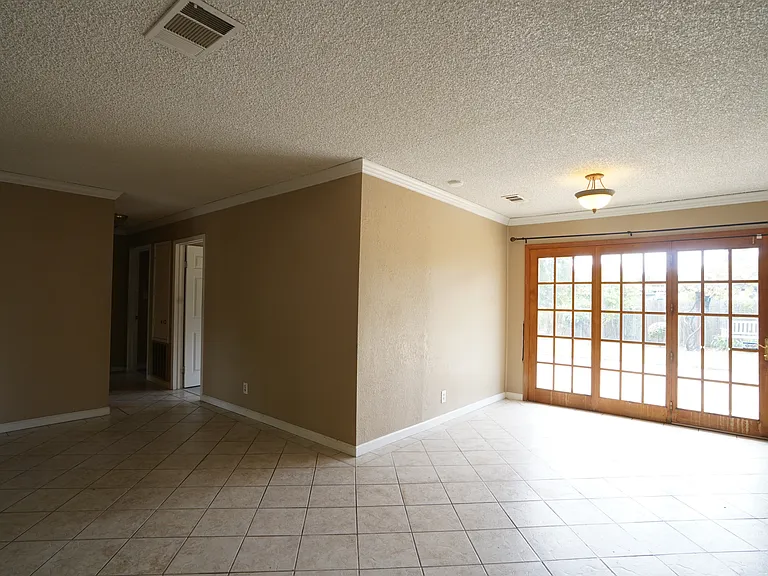 1201 Utah St — Photo 9