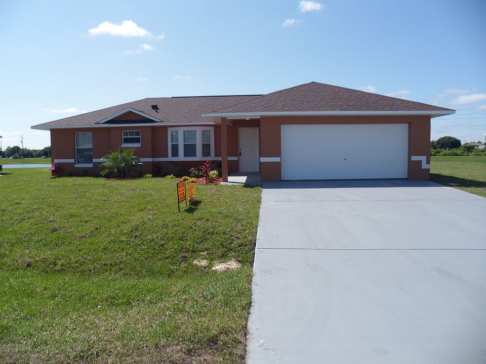 1st image of 867 Adour Dr
