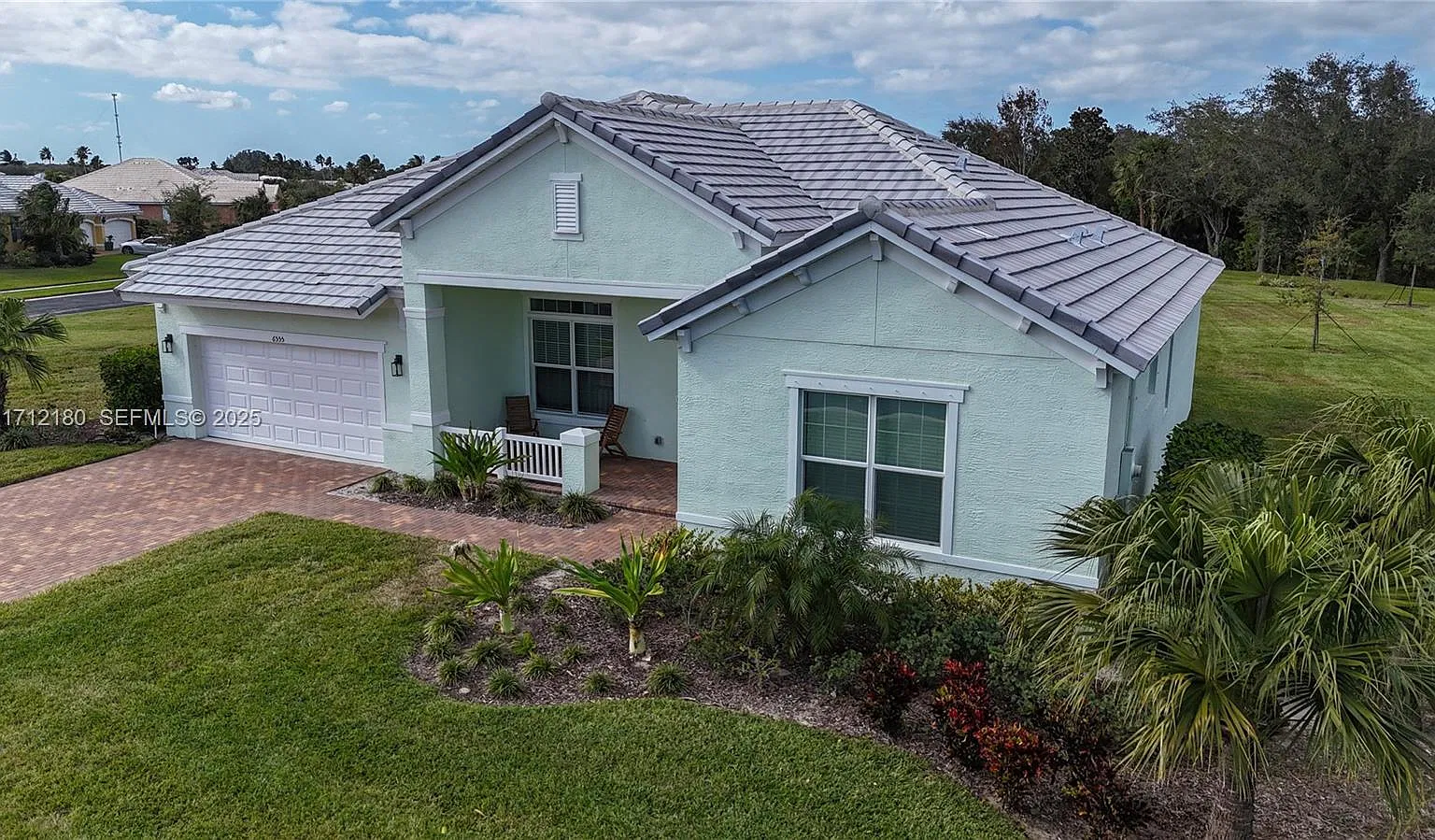 4 bed, 2.5 bath, 2242 sqft, $3,950 — Photo 1