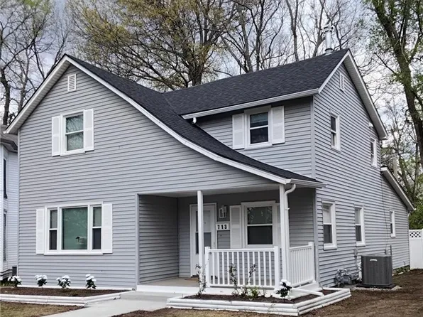 713 S Cedar St, Ottawa, KS 66067