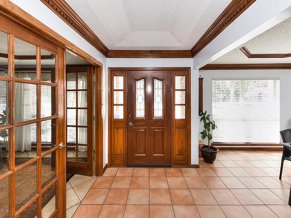 4th image of 3769 Manor Oaks Dr