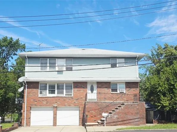 235 Grantwood Blvd, Palisades Park, NJ 07650