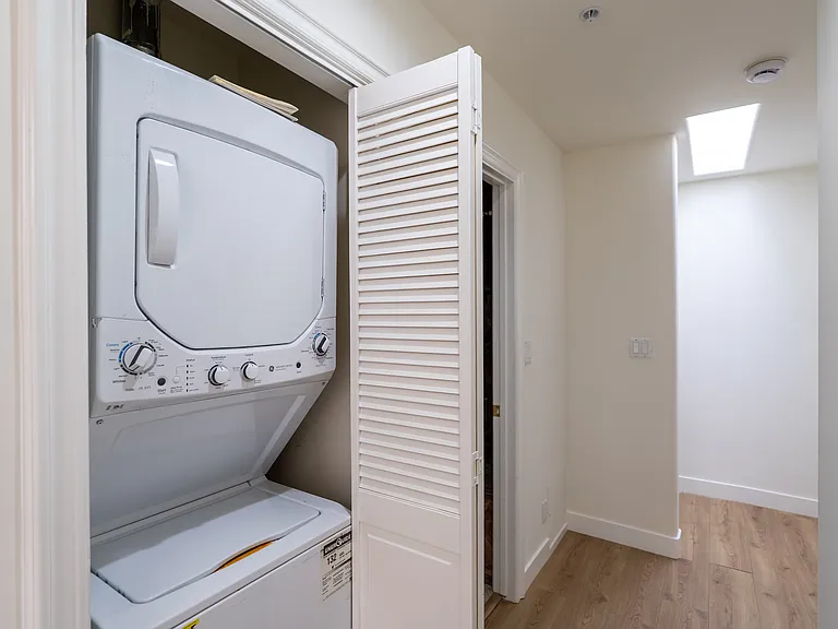 1758 N Alexandria Ave #1758.5 — Photo 47