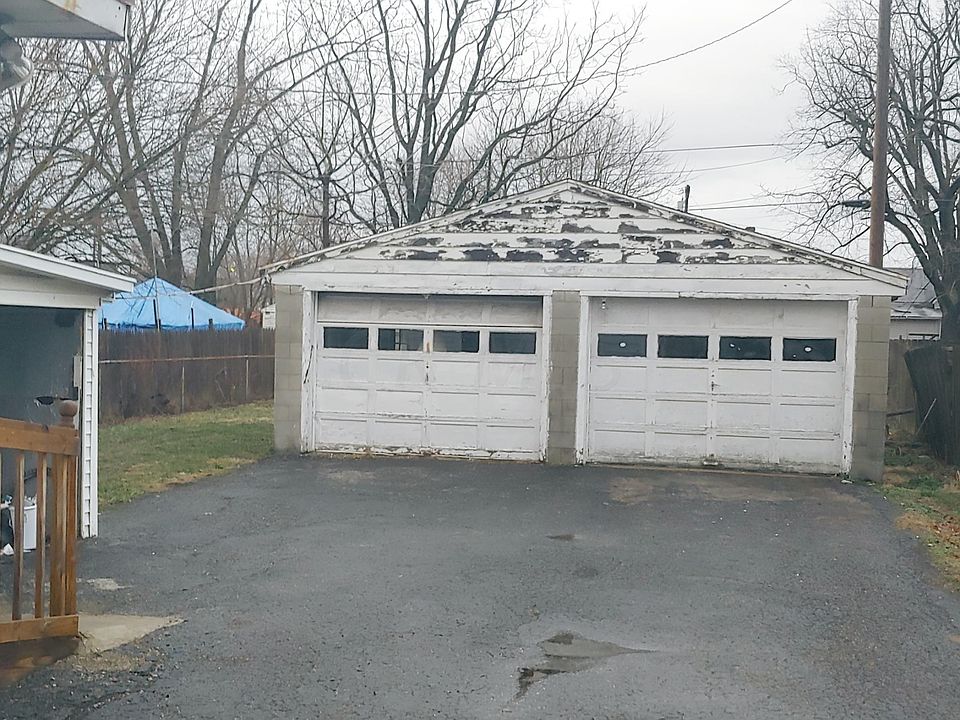 2nd image of 626 High St Lot 14