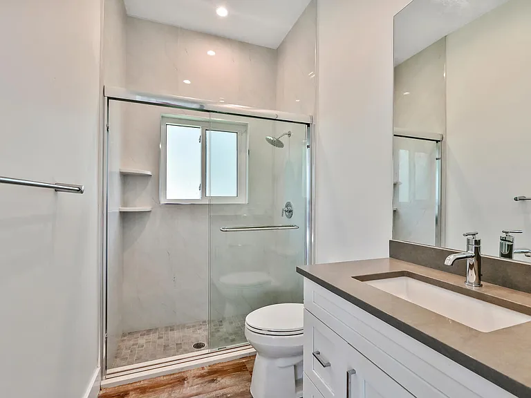 4231 Crayton Rd — Photo 30