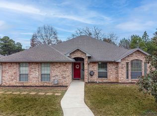 108 Labrador Ln, Hallsville, TX 75650