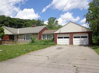 38 Roe St, Newburgh, NY 12550