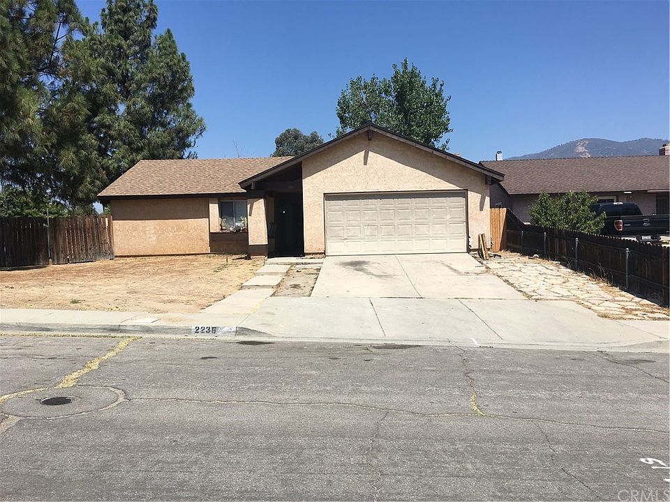 1st image of 2236 Grand Ave