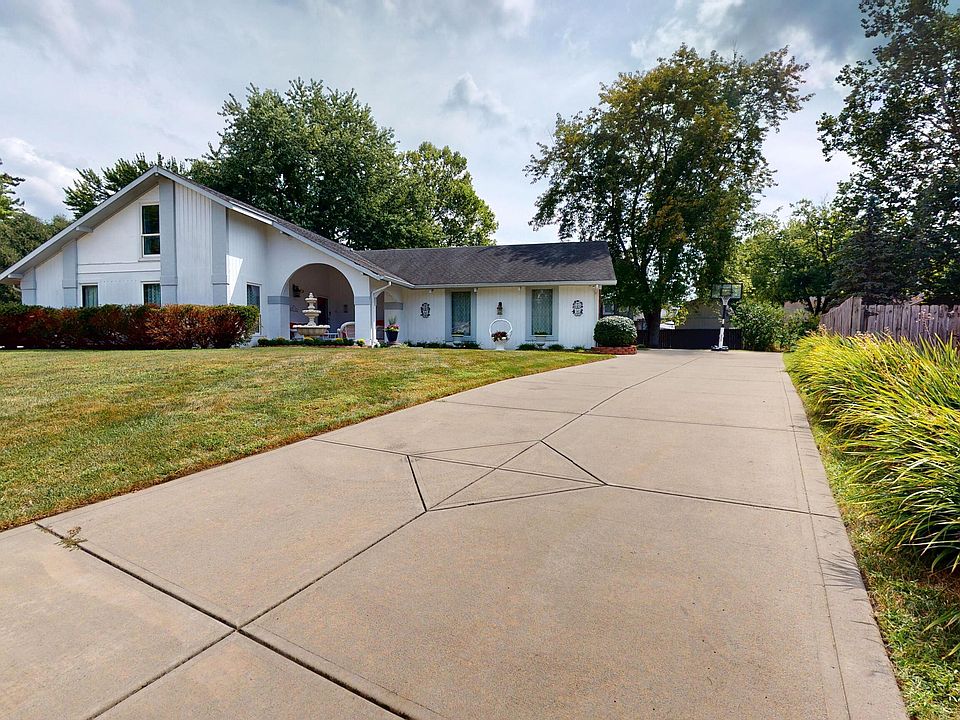 1st image of 611 Sun Valley Ct