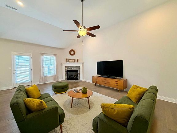 5th image of 709 Copley Pointe Dr