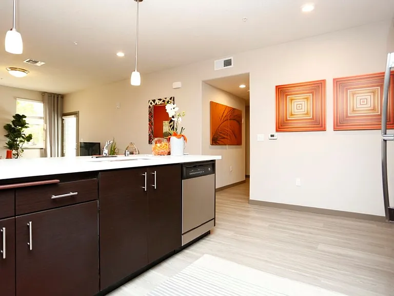 Hacienda Apartments — Photo 9