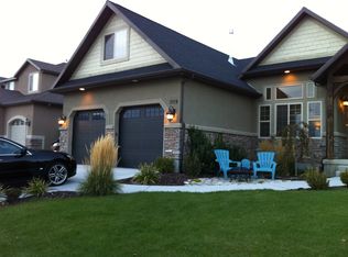3719 E Saint Andrews Dr, Eagle Mountain, UT 84005