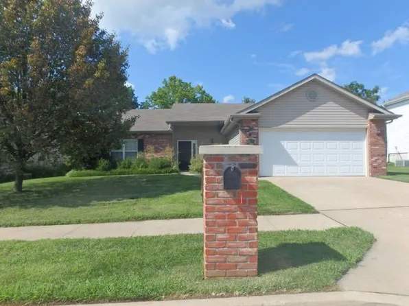 2303 Silver Leaf Ct, Columbia, MO 65201