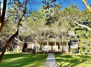 1072 Brandon Dr, McComb, MS 39648